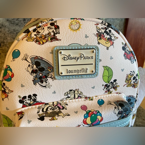 Disney Parks Mickey and Minnie Mouse Loungefly Mini Backpack NWT - Picture 9 of 10